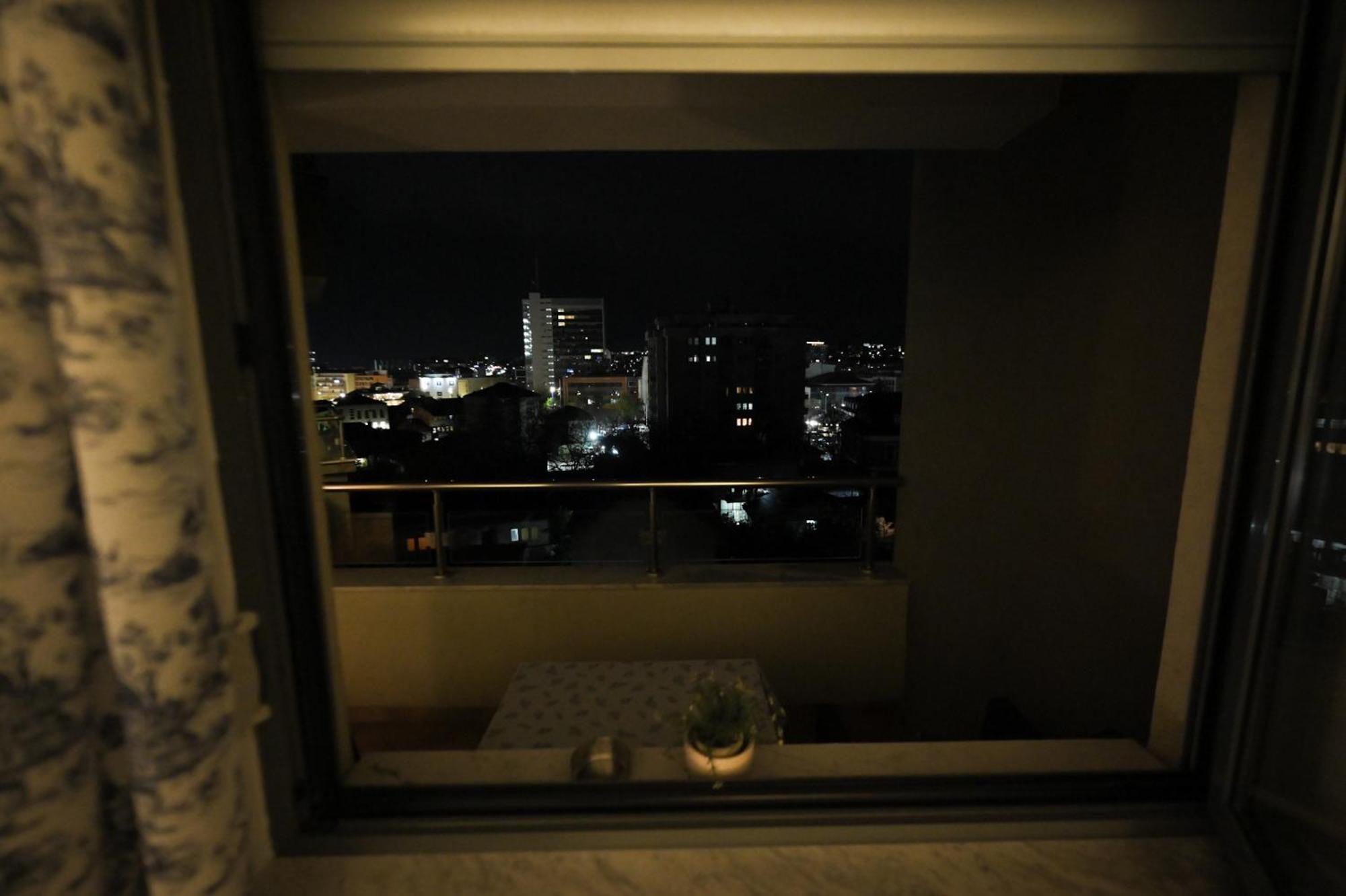 L&B Studio Apartment プリシュティナ エクステリア 写真